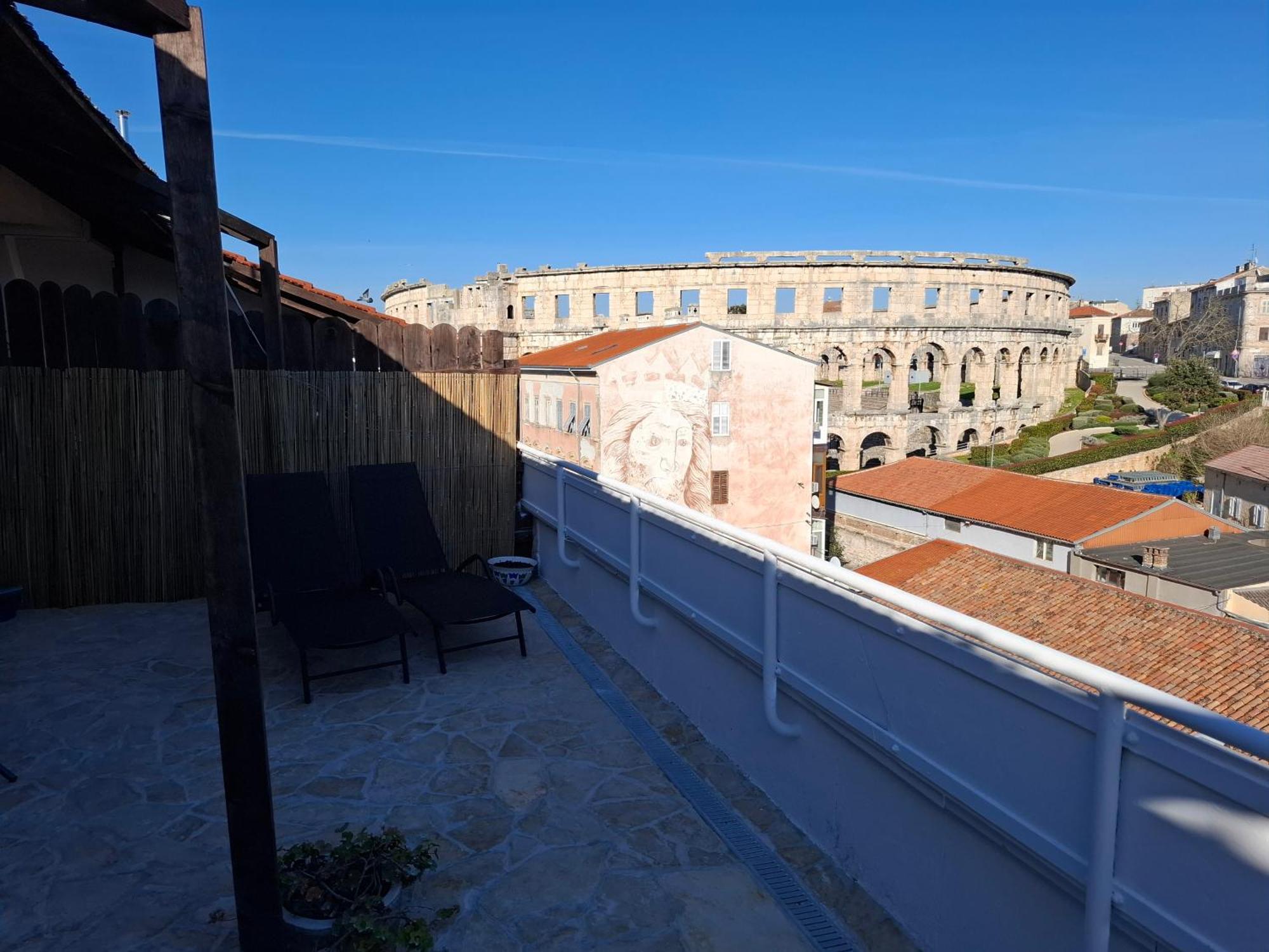 Terrace Dream View Over Amphitheatre Pula Buitenkant foto